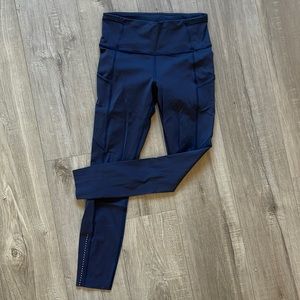 Lululemon Fast and Free Tights.  25” Size 6, navy blue